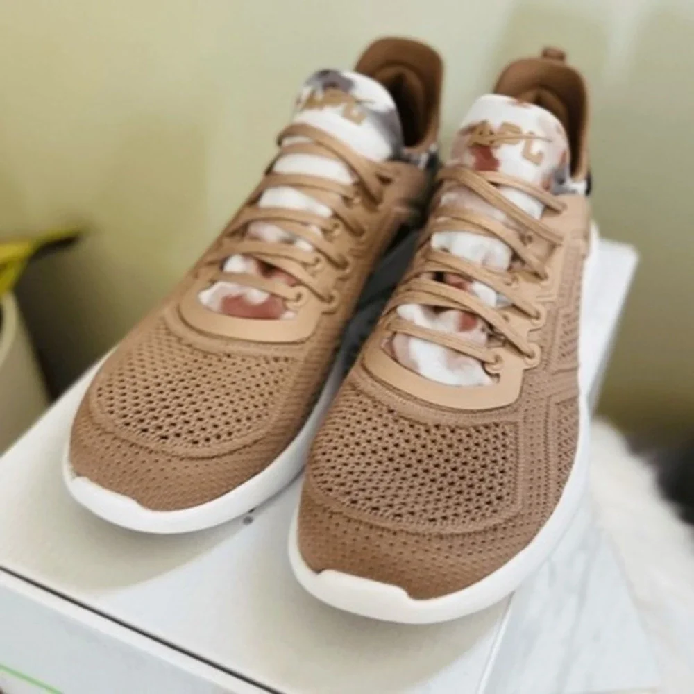 APL TechLoom Tracer Knit Training Tennis Shoe, Tie Dye/Tan, Size 11 NWT